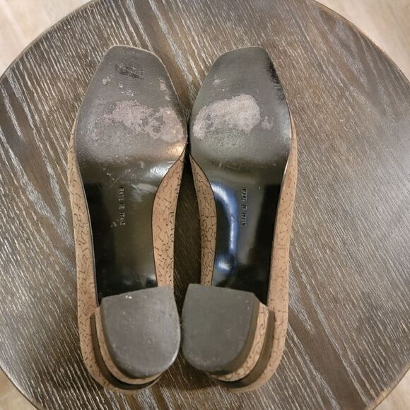 Salvatore Ferragamo Stacked Heel Taupe Suede Pumps size 7.5 B - Picture 6 of 6